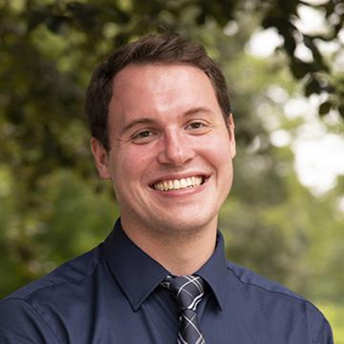 Headshot of Erik Messinger, LCMHC