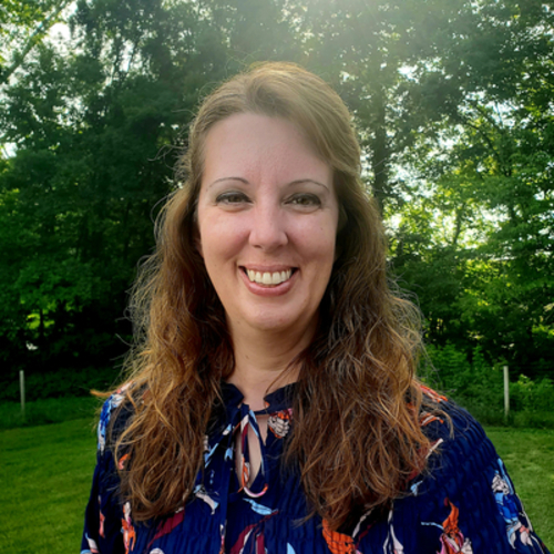 Headshot of Elizabeth Rowlands, LPCC