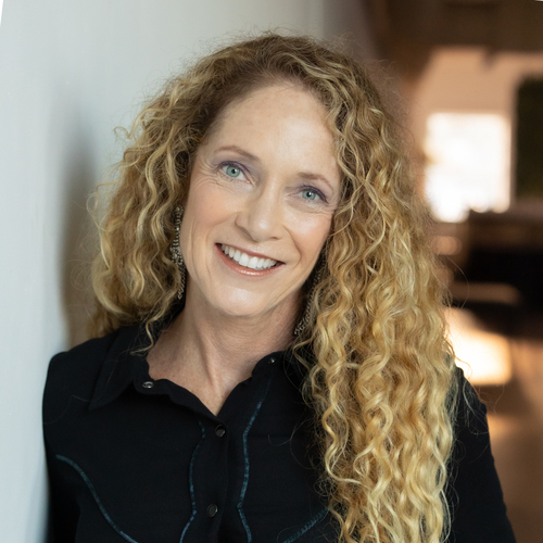 Headshot of Dawn Ward, LCMHC