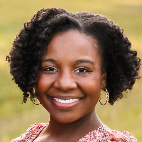 Headshot of Leslie Morrow, APN