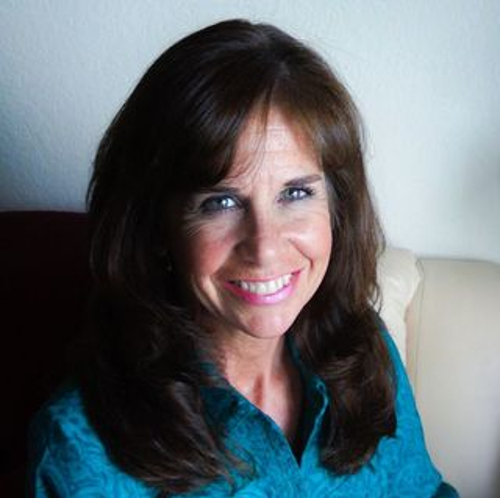 Headshot of Darcy Leveque, LMFT
