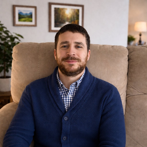 Headshot of Stephen Fanolis, LICSW