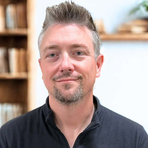 Headshot of John Barnett, LPC