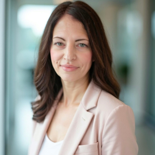 Headshot of Amy Jones, LISW