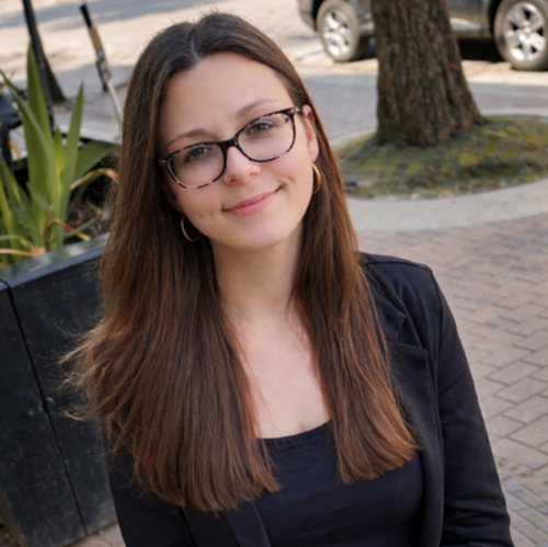 Headshot of Lainey Herring, LCSW
