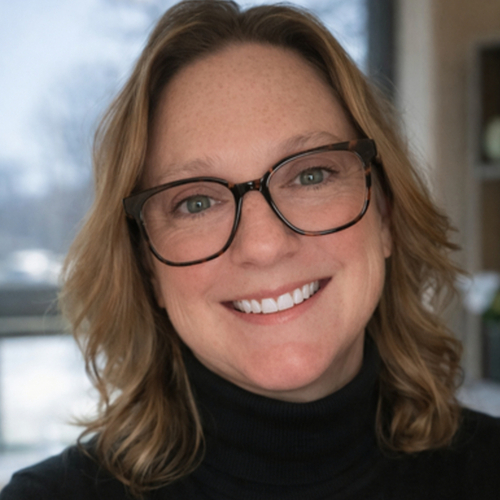 Headshot of Jennifer Munroe, LSCSW