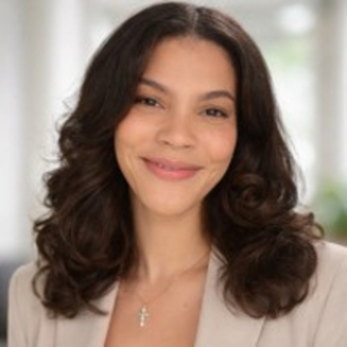 Headshot of Alicja Oshiokpekhai, LPC
