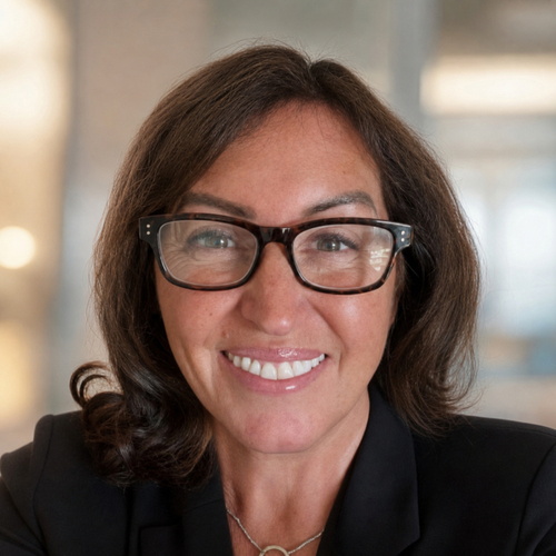 Headshot of Lori Luciani, LCSW