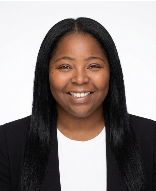 Headshot of Dschelle Chatman Singh, LMFT
