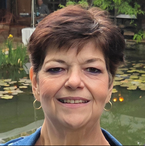 Headshot of Beverly Hodsden, LPC