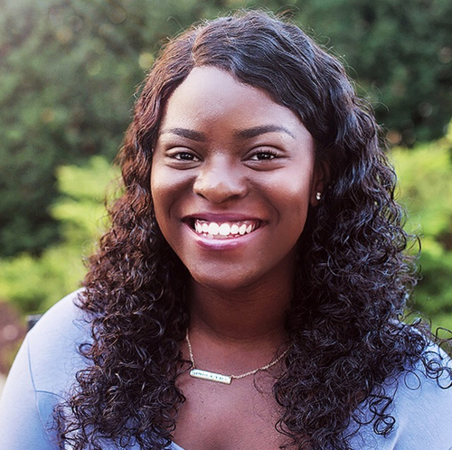 Headshot of Daniaja Davis- Chambers, LCSW