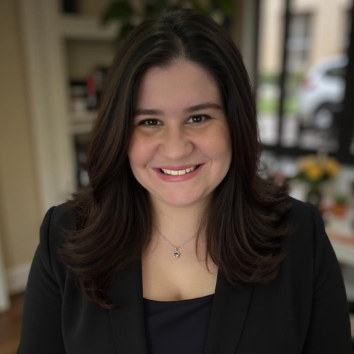 Headshot of Susan Lopez, LMFT