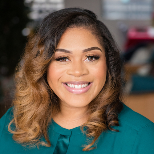 Headshot of Jenelle Thomas, LCSW