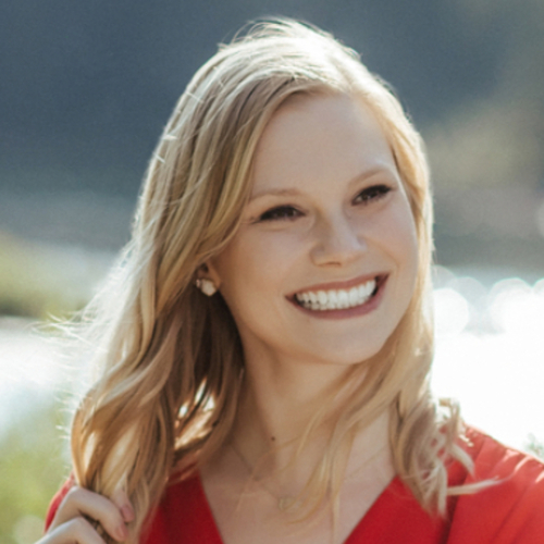 Headshot of Ericka Pitts, LMFT