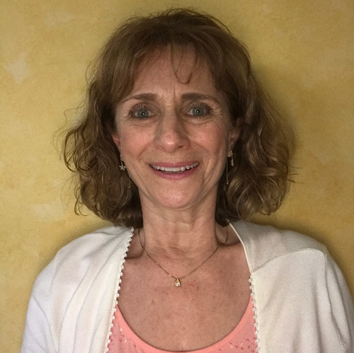 Headshot of Anita Gonzalez, LCPC
