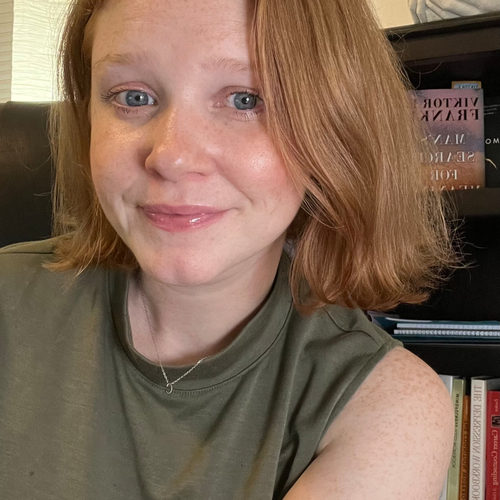 Headshot of Laura Martin, LPCC