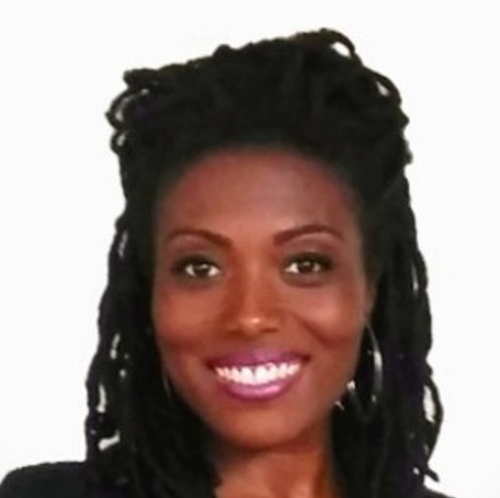 Headshot of Robyn Pearson, LICSW