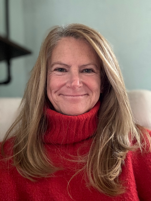 Headshot of Lottie Grimes, LPC