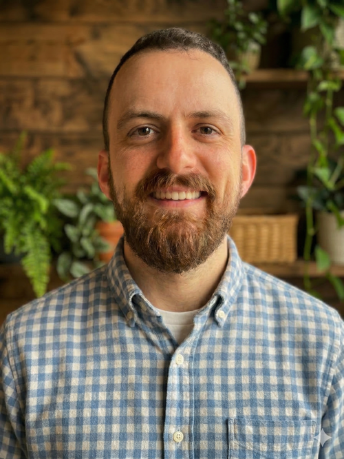Headshot of Brandon Burns, LMHC