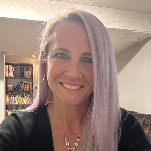 Headshot of Jenna Elwart, PSYCHOLOGIST