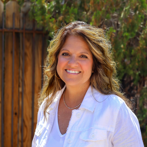 Headshot of Kimberly Bailey, LMFT