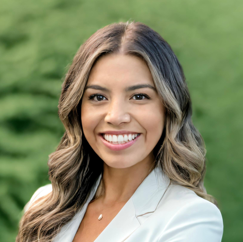Headshot of Vanessa Diaz, NP