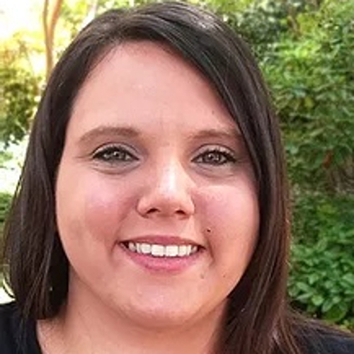 Headshot of Justine Nay, LMHC