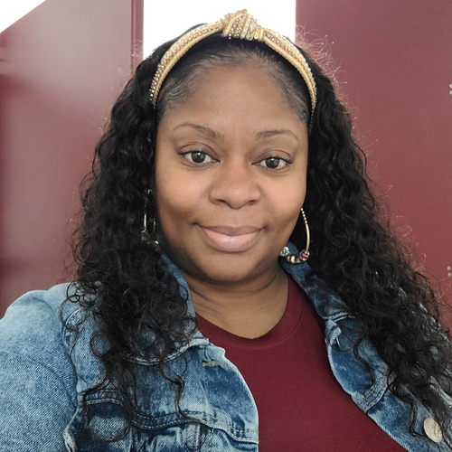 Headshot of Tarisha McCullen, LCSW