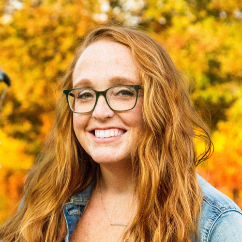 Headshot of Laura Oliver, LMHC