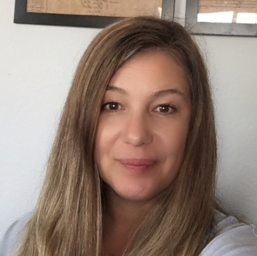 Headshot of Julie Ray, LMFT