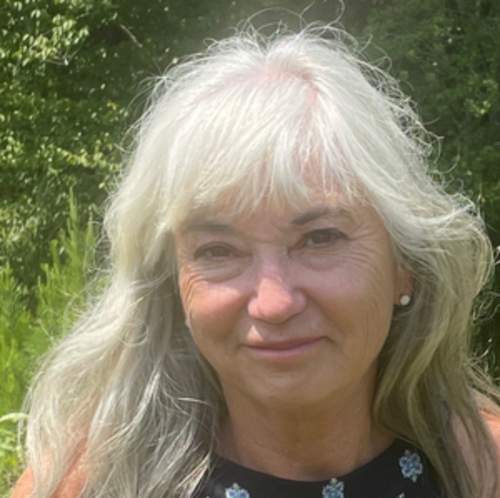Headshot of Kathy Woods, LCPC