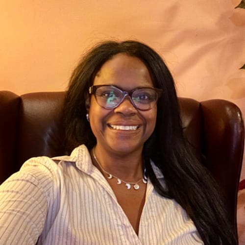 Headshot of Dannetta Purnell, LCSW