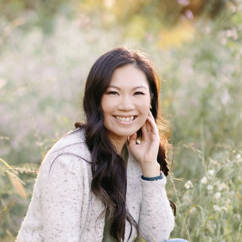 Headshot of Kim Chi Deo, LCSW