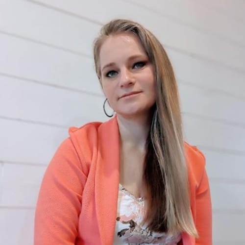 Headshot of Alita Crosby, LMFT