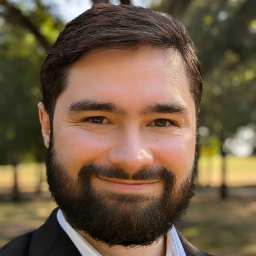 Headshot of Sam Rustum, LCPC