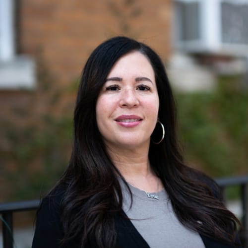 Headshot of Annette Cruz, MFT_OUT_OF_STATE