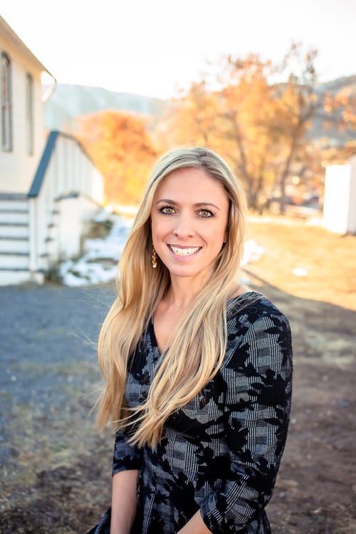 Headshot of Amanda Farrell, NP