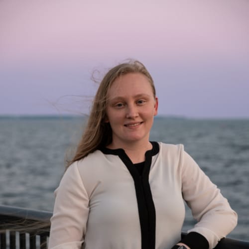 Headshot of Kelley Flynn, LMHC