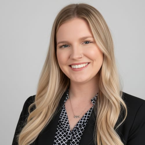 Headshot of Savannah Merwin, LCSW
