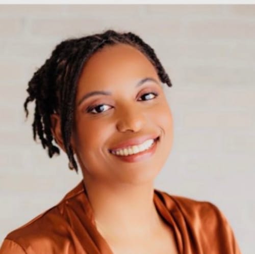 Headshot of Krista Norris, LMFT