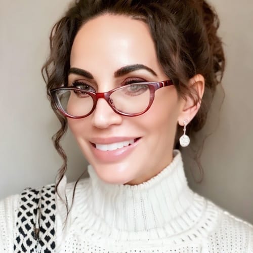 Headshot of Lisa Miller, APRN