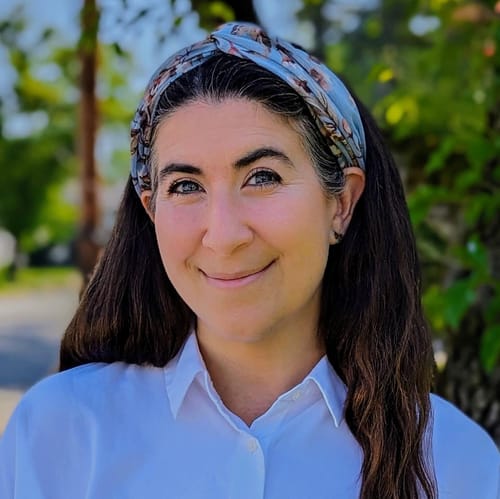 Headshot of Duba Schiff, LCSW