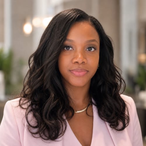 Headshot of Shannon Fain, LCSW