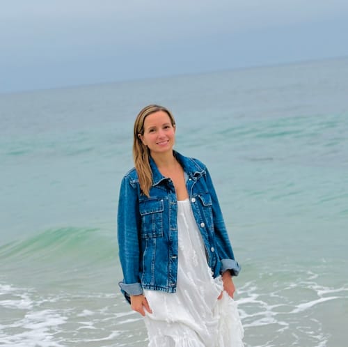 Headshot of Megan Houseknecht, PSYCHOLOGIST