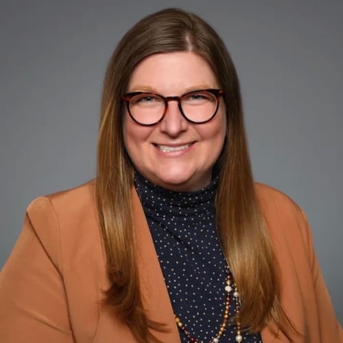 Headshot of Lauren Campbell, LCSW