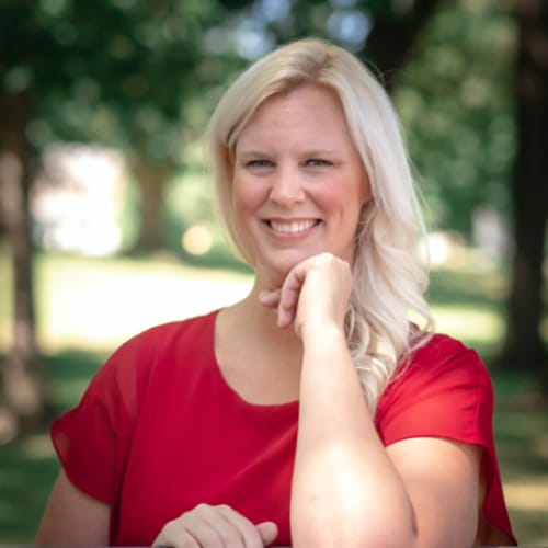 Headshot of Jacqueline Rafter, LCSW