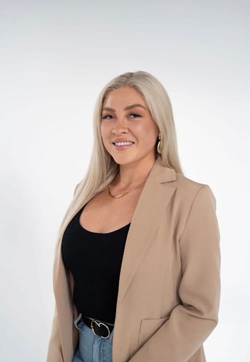 Headshot of Ashla Pace, LCSW