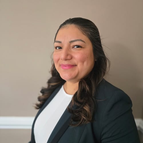 Headshot of Gabby Ruiz, LCSW