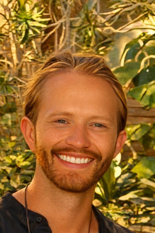 Headshot of Jordan Thayer, PSYCHOLOGIST
