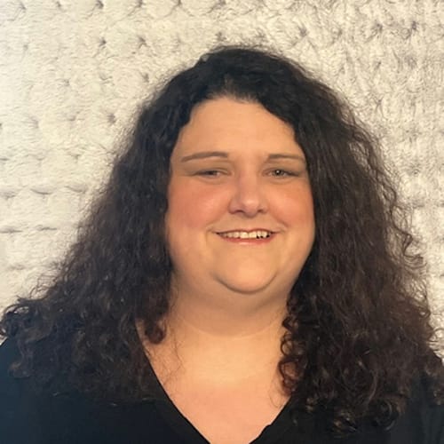 Headshot of Rhonda Farley, LISW